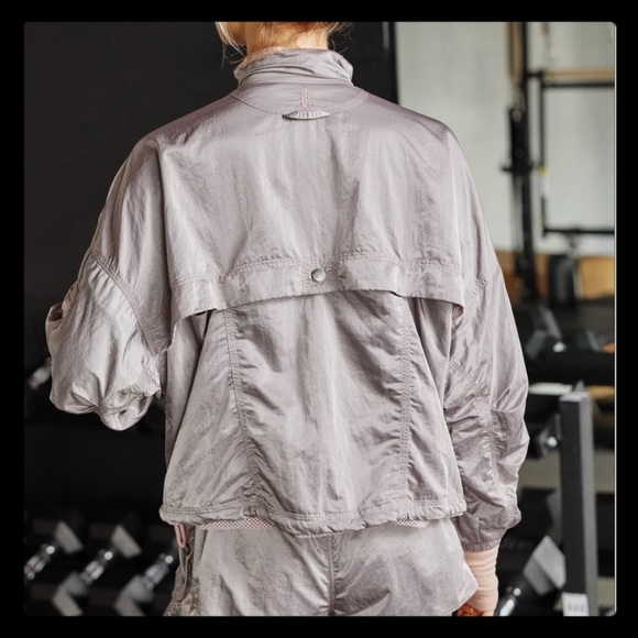 ❤️ NWOT Free People Movement Opal Jacket. - Picture 4 of 12